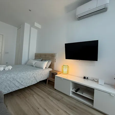 Ds Loft En A 5 Min De La Playa Andando مالقة
